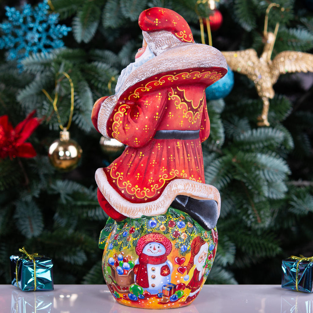 Hand-Carved Wooden Santa Claus Figurine: Christmas Home Decor