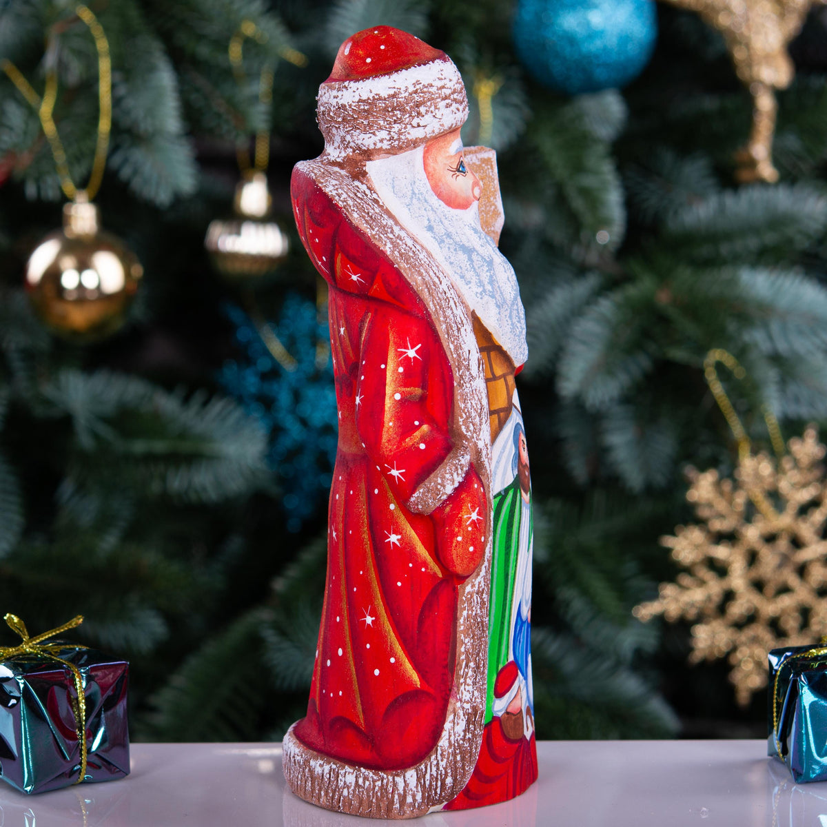 Old World Santa Figurine 7", Holy Family Nativity, Hand Painted