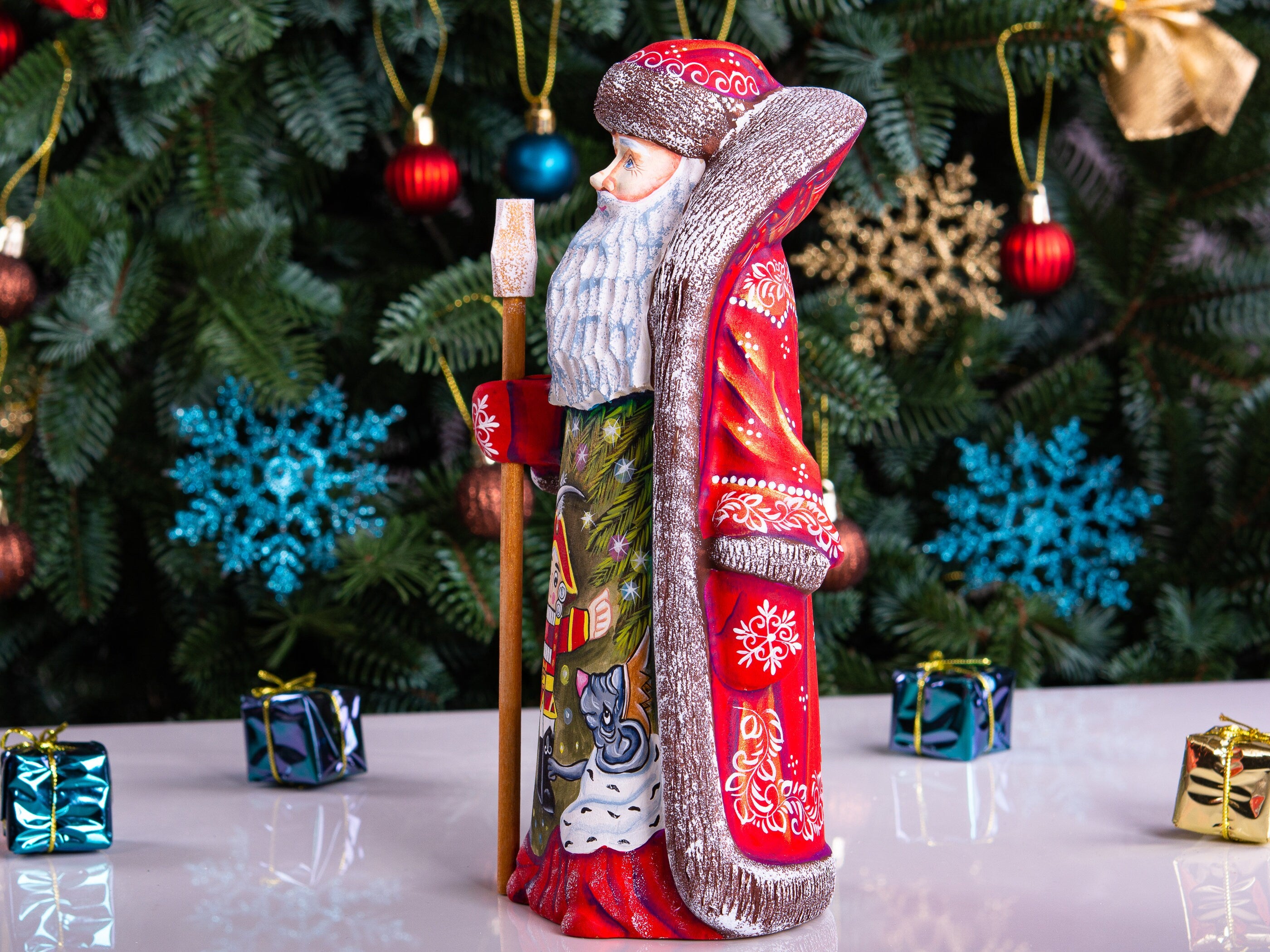 Hand-Carved Wooden Santa Claus Figurine: 9" Holiday Home Decor