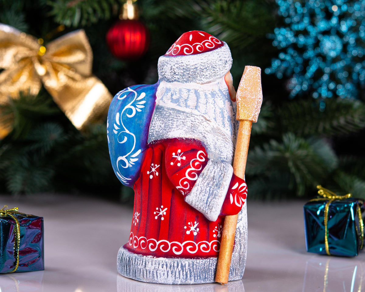 Handcrafted Wooden Santa Figurine: Folk Art Christmas Decor