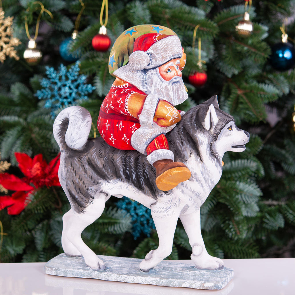 Hand Carved Wooden Santa Claus Figurine: Folk Art Christmas Decor
