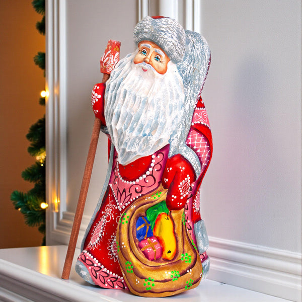 Old World Santa figurine 9.1 inch, folk art mantel decor