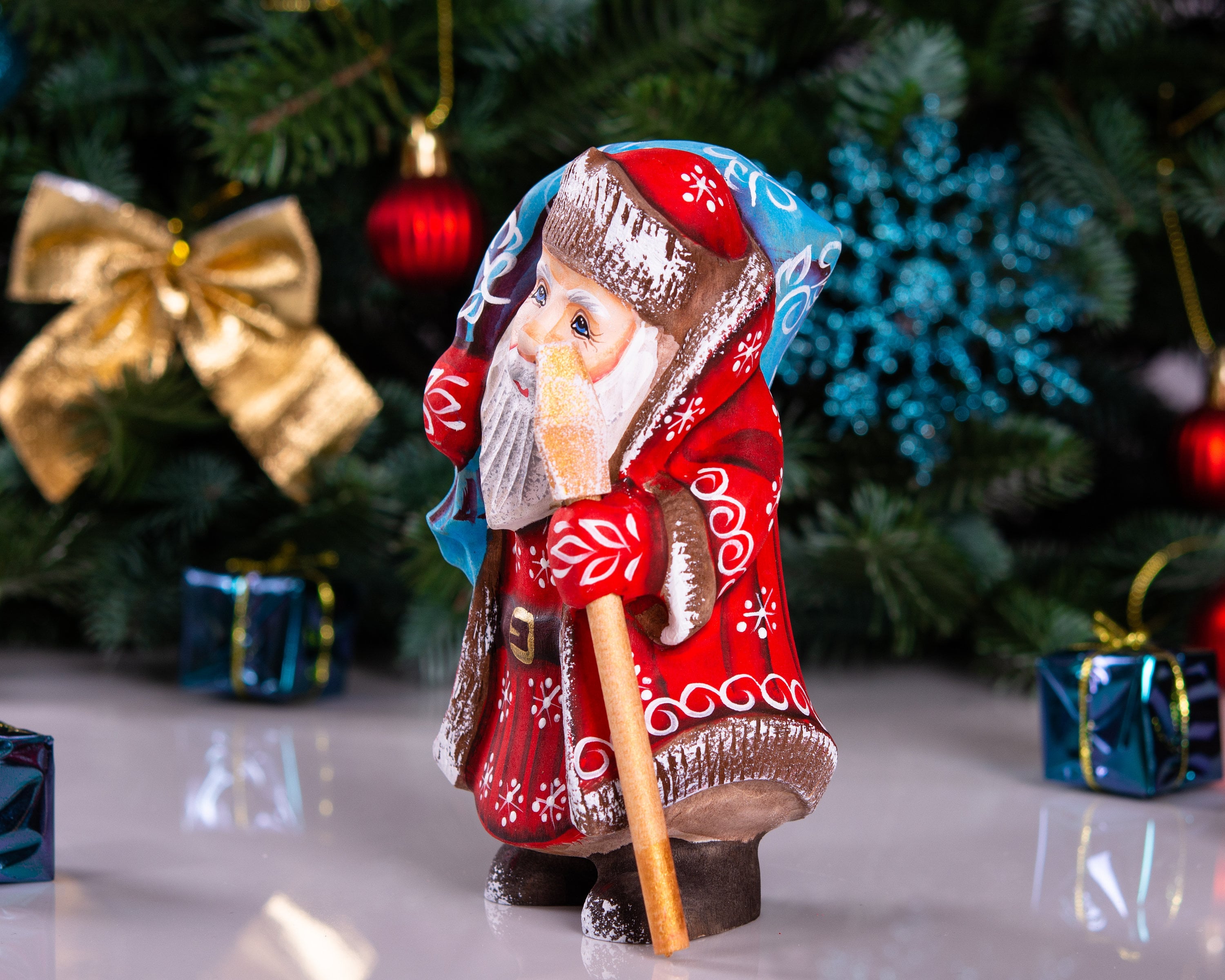 Mini Santa wooden figurine 5.7 inch, gift sack shelf decor