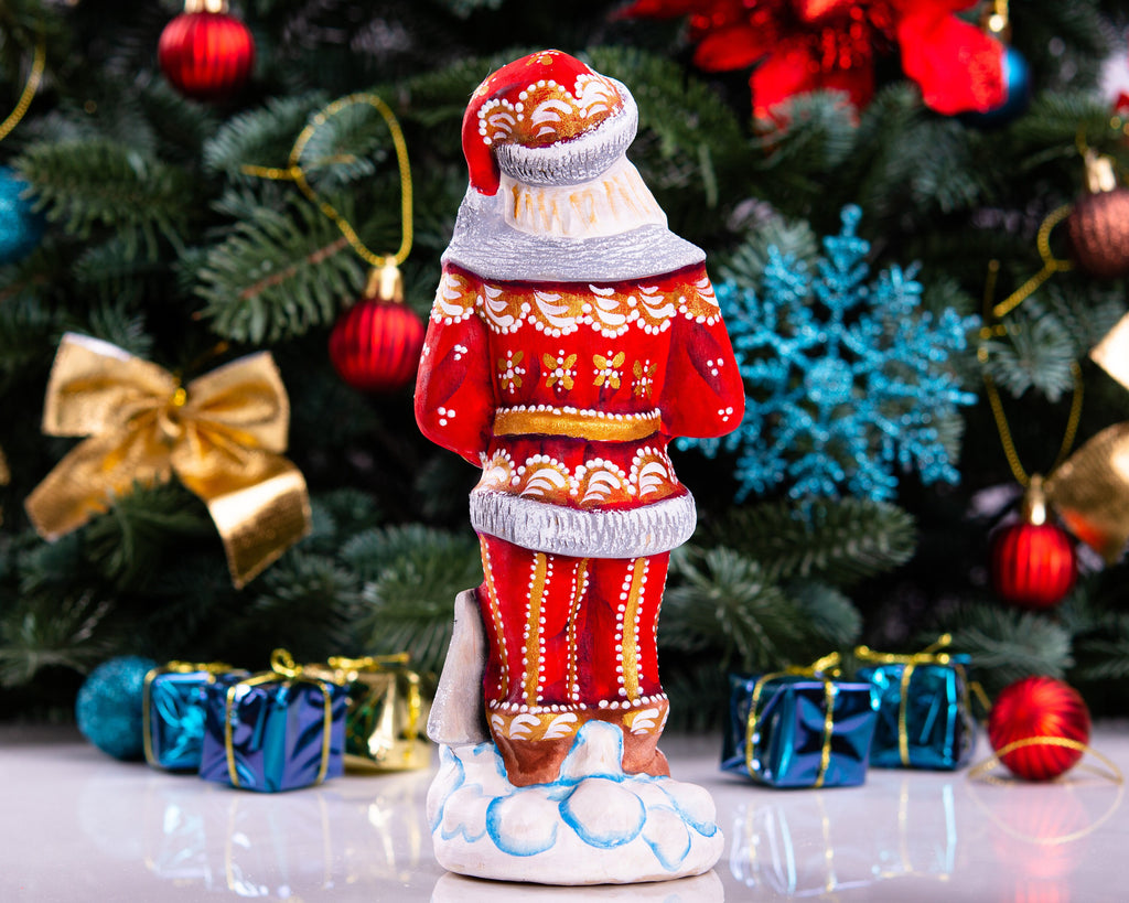 Santa Figurine 7.1″, Hand‑Carved Wood, Snow Shovel, Gold Accents